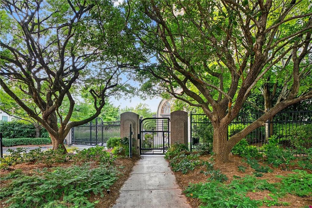 750 Park Ave #25W Atlanta, GA 30326