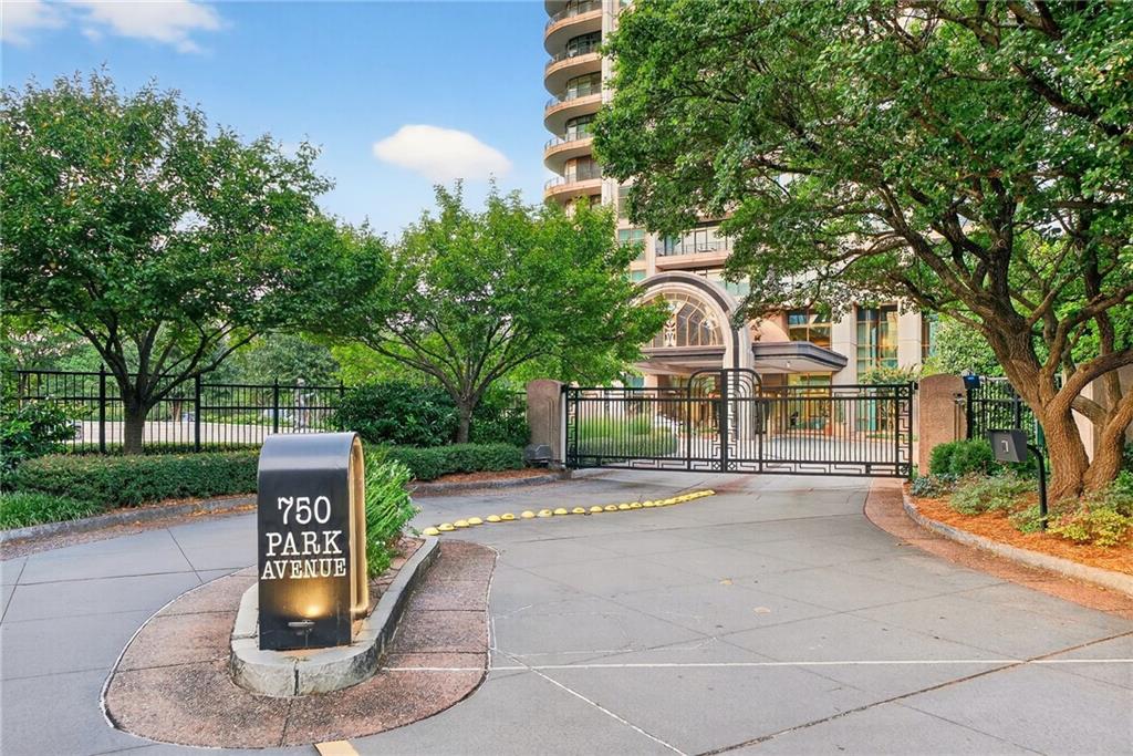 750 Park Ave #25W Atlanta, GA 30326