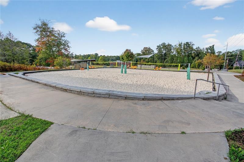 1956 Skyfall Cir Atlanta, GA 30319