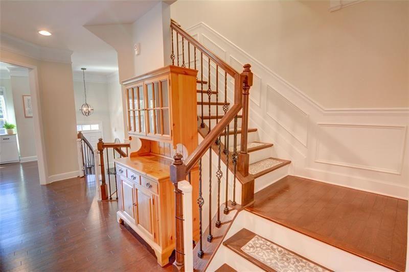 1660 Woodbridge Ln Atlanta, GA 30329