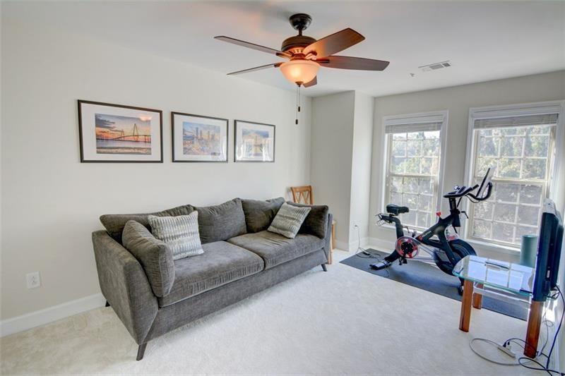 1660 Woodbridge Ln Atlanta, GA 30329