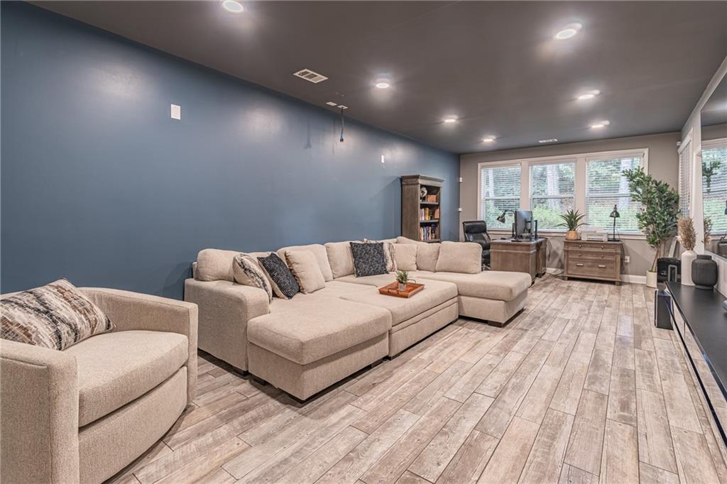 1602 Rivergreen Ct #19 Atlanta, GA 30339