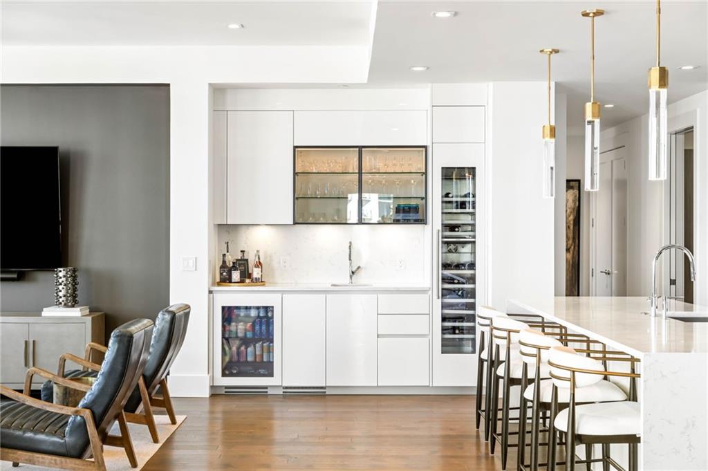 3107 Peachtree Rd #1402 Atlanta, GA 30305