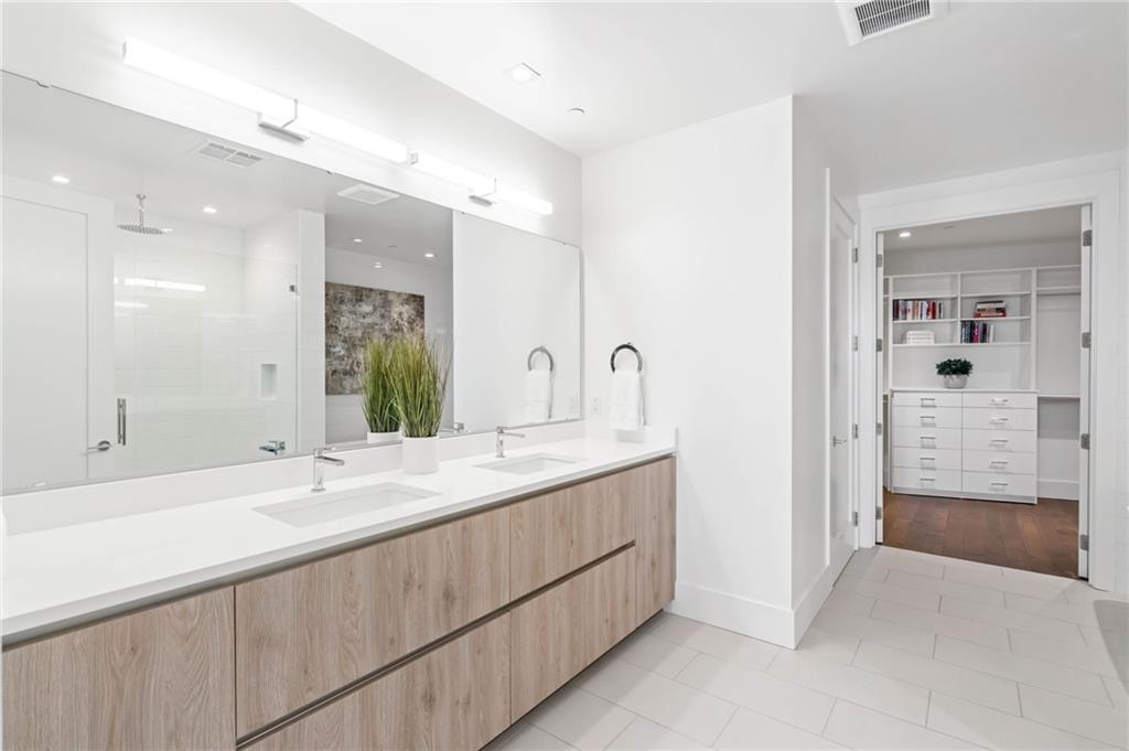 3107 Peachtree Rd #1402 Atlanta, GA 30305