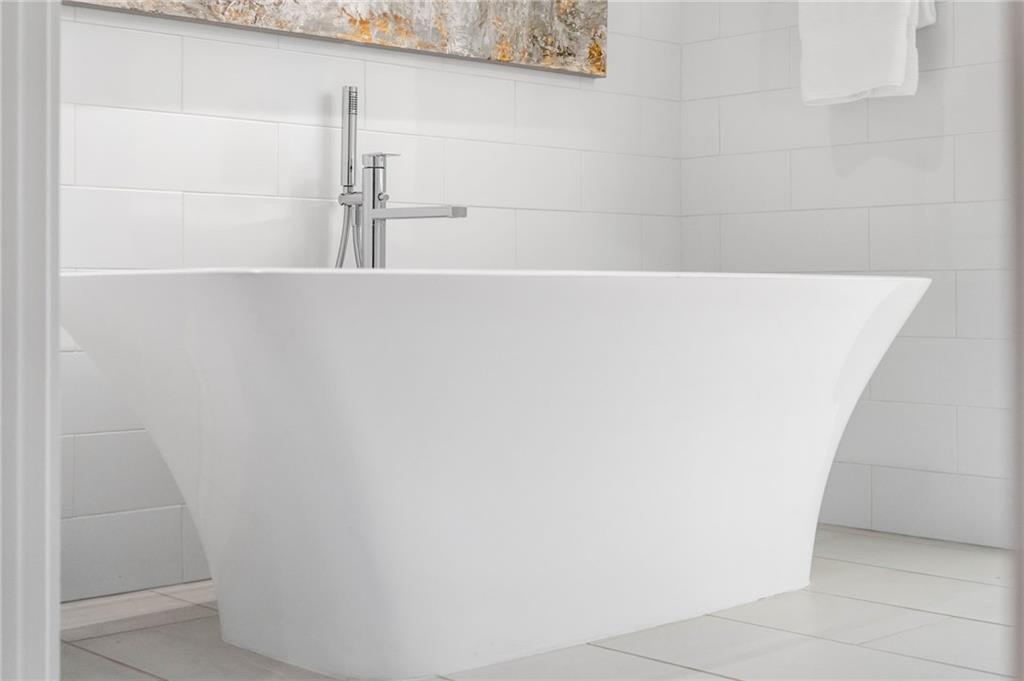 3107 Peachtree Rd #1402 Atlanta, GA 30305