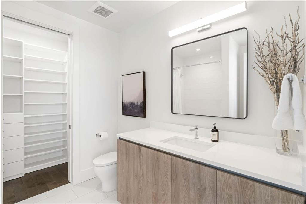 3107 Peachtree Rd #1402 Atlanta, GA 30305