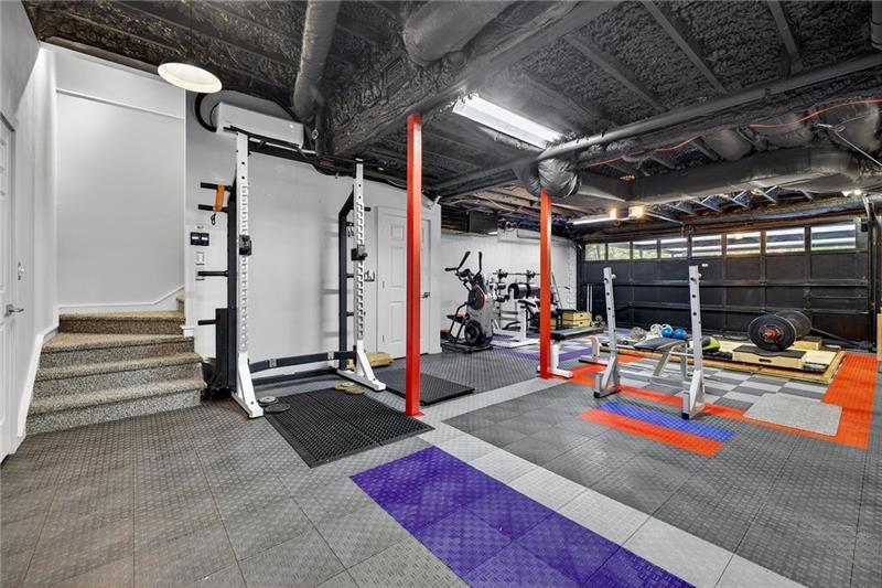 1216 E Rock Spgs Rd Atlanta, GA 30306