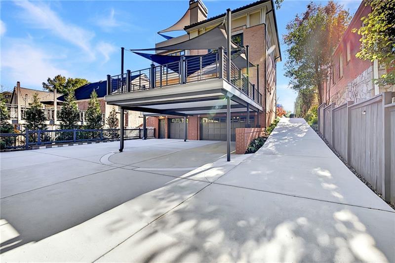 1216 E Rock Spgs Rd Atlanta, GA 30306