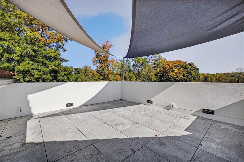 1216 E Rock Spgs Rd Atlanta, GA 30306