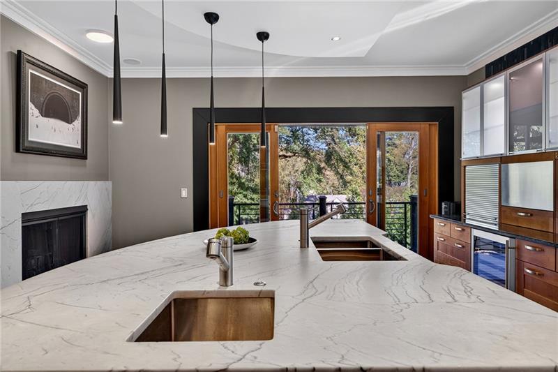 1216 E Rock Spgs Rd Atlanta, GA 30306