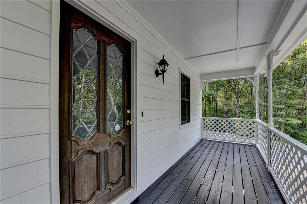 214 Vly Brk Dr Woodstock, GA 30188