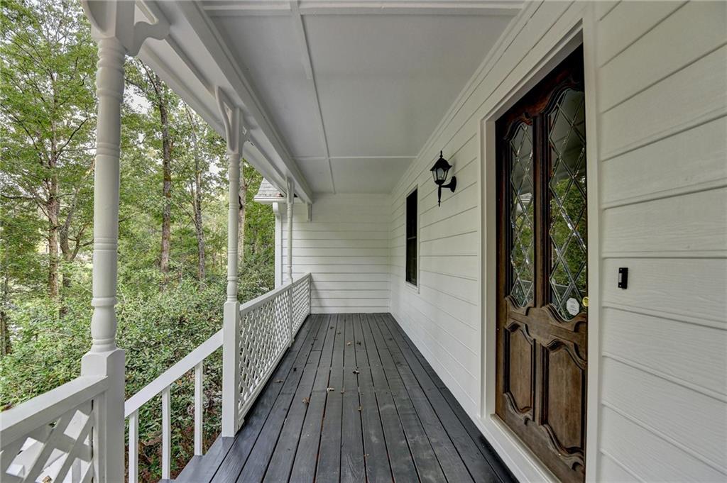 214 Vly Brk Dr Woodstock, GA 30188