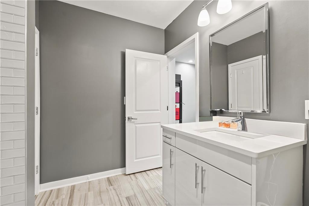 855 Peachtree St #2013 Atlanta, GA 30308