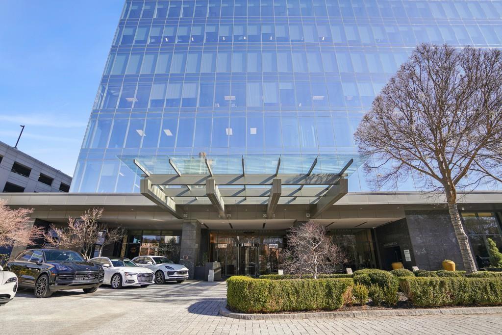 3630 Peachtree Rd #2404 Atlanta, GA 30326