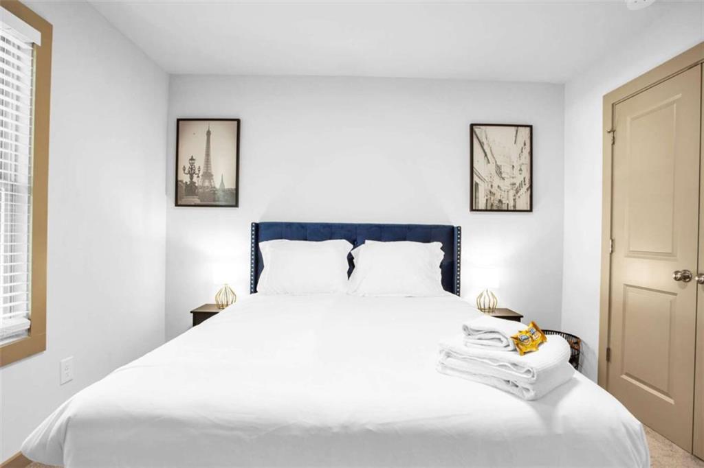 128 Nathan Rd Atlanta, GA 30331