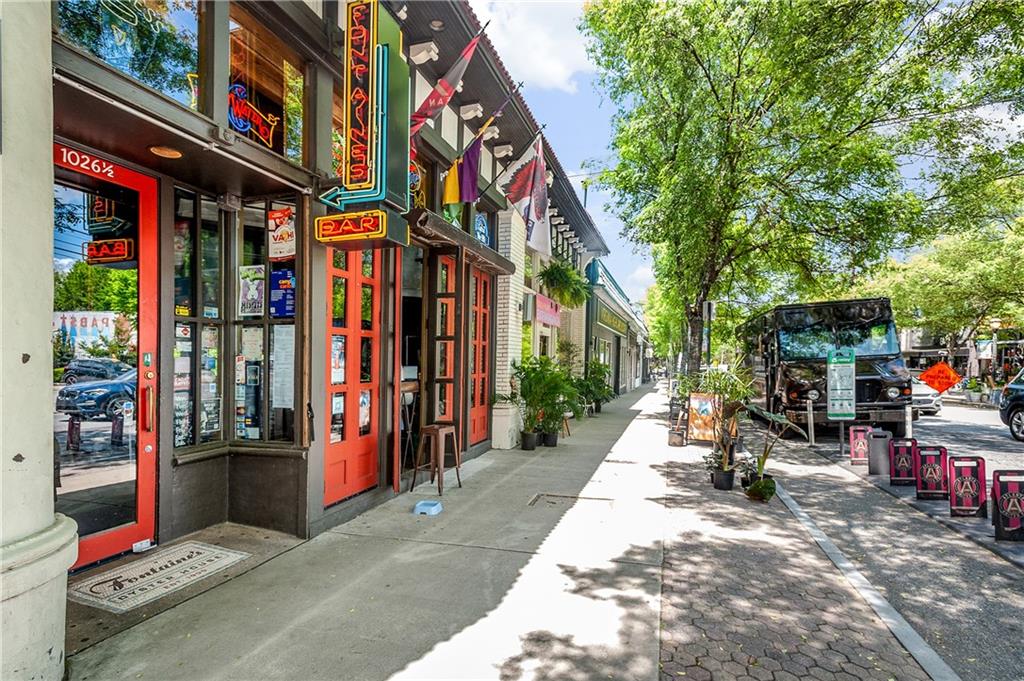 1499 Kay Ln Atlanta, GA 30306