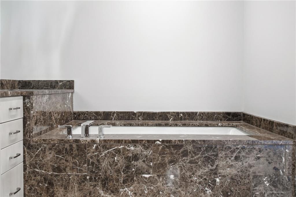 1065 Peachtree St #3303 Atlanta, GA 30309