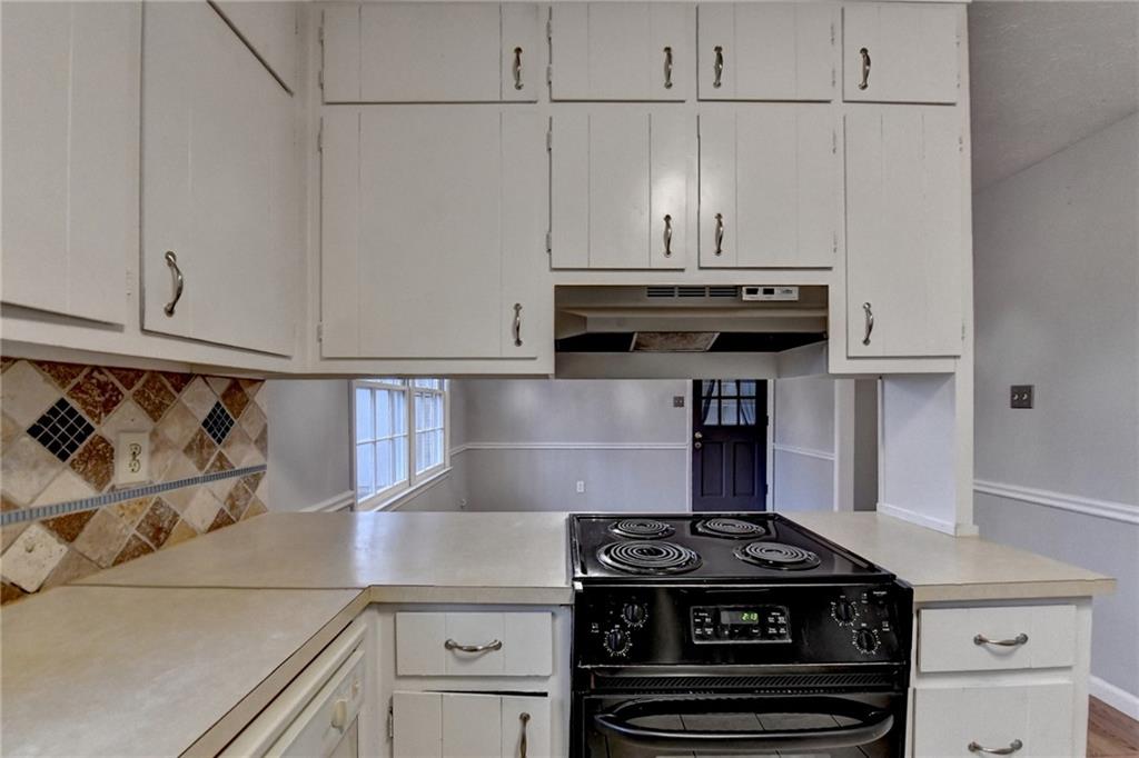 493 Tracy Ct Lawrenceville, GA 30046