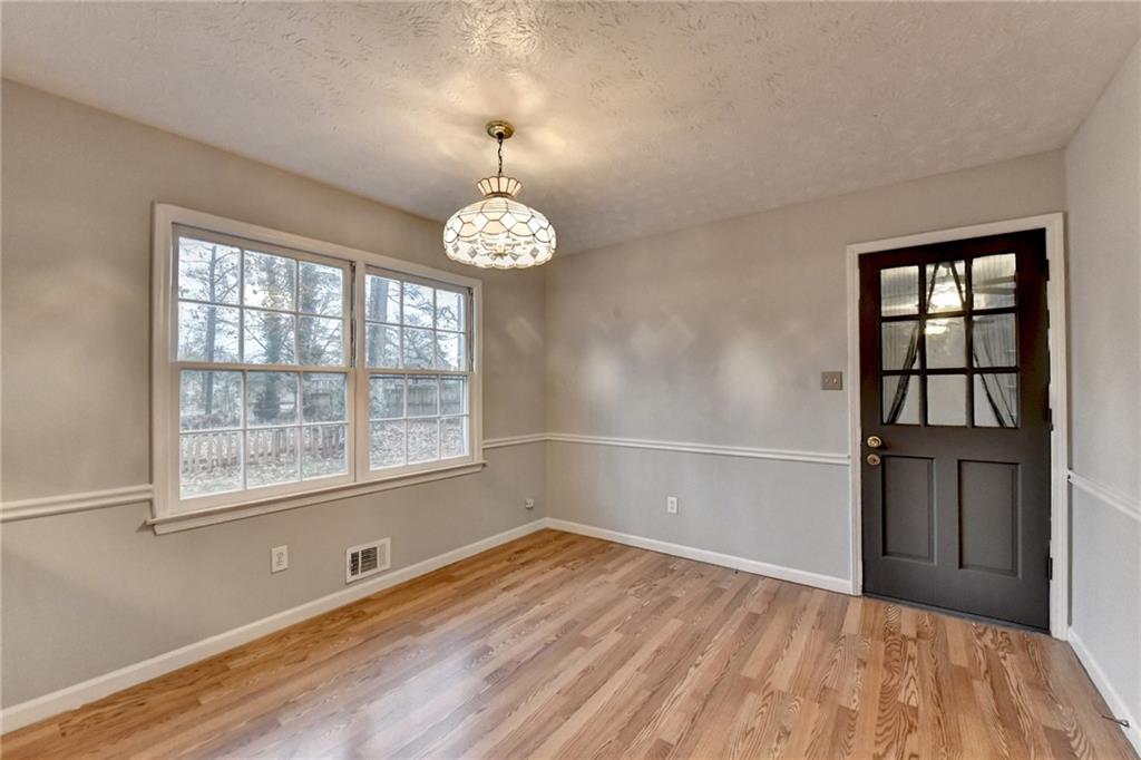 493 Tracy Ct Lawrenceville, GA 30046