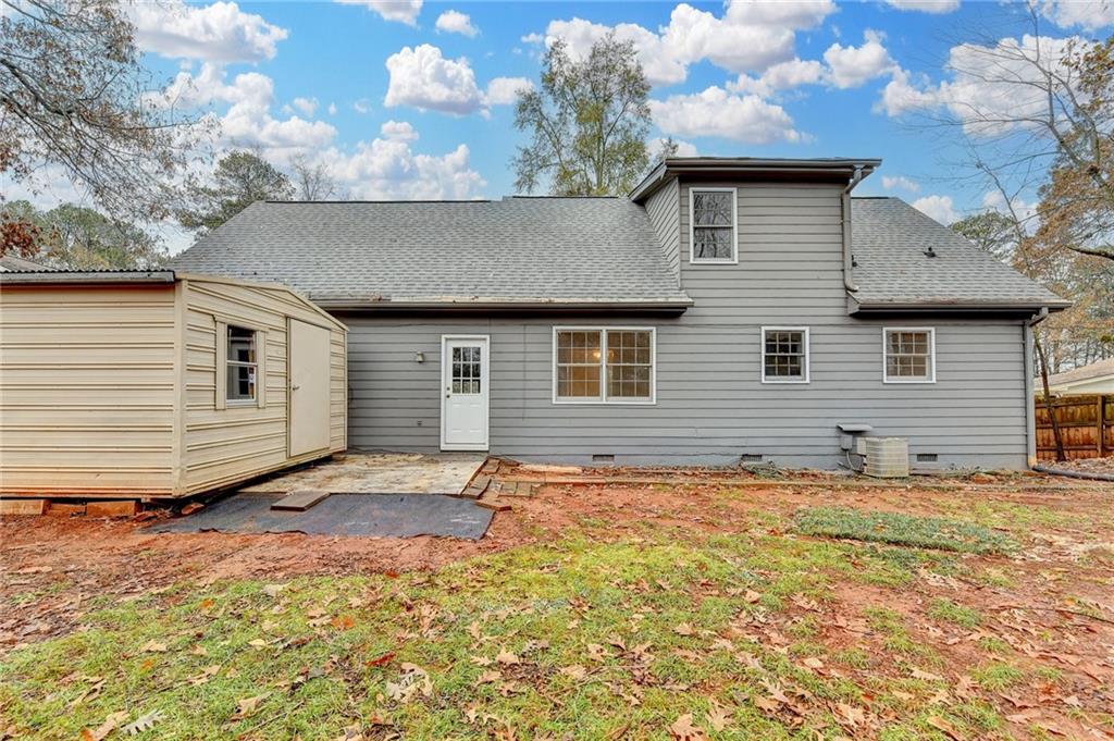 493 Tracy Ct Lawrenceville, GA 30046