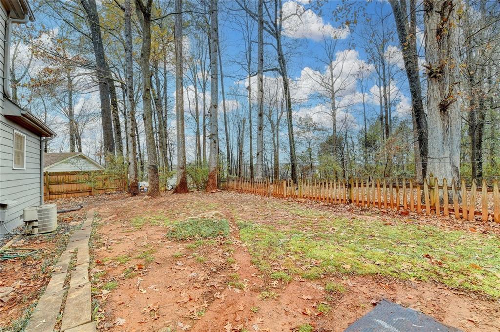 493 Tracy Ct Lawrenceville, GA 30046