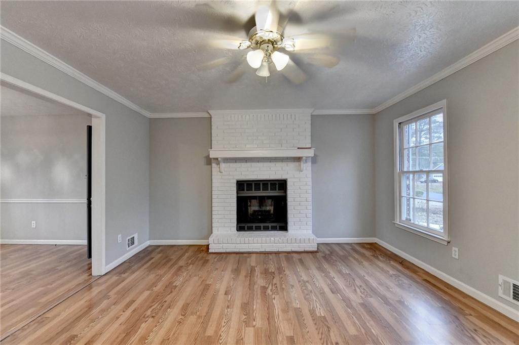 493 Tracy Ct Lawrenceville, GA 30046