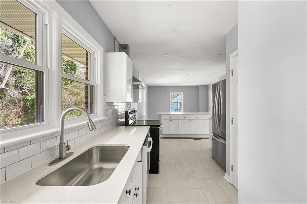 2763 Baker Rdg Dr Atlanta, GA 30318