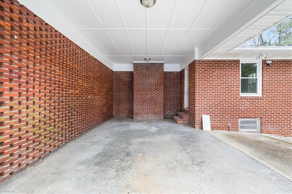 2763 Baker Rdg Dr Atlanta, GA 30318