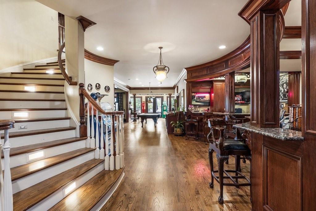 1075 Carnoustie Ln Alpharetta, GA 30005 1075 Carnoustie Ln Alpharetta, GA 30005