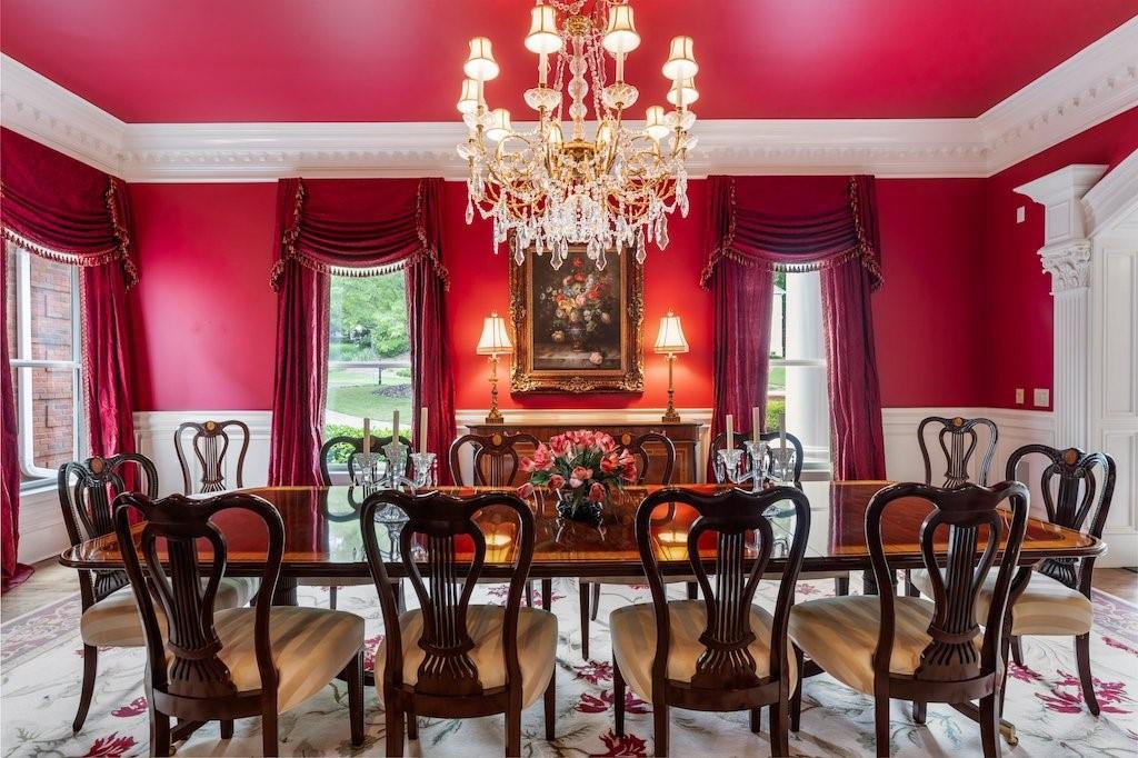 1075 Carnoustie Ln Alpharetta, GA 30005 1075 Carnoustie Ln Alpharetta, GA 30005