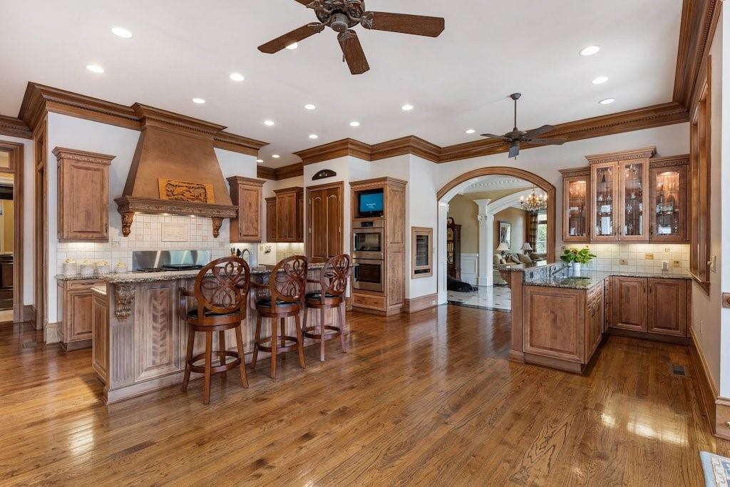 1075 Carnoustie Ln Alpharetta, GA 30005 1075 Carnoustie Ln Alpharetta, GA 30005