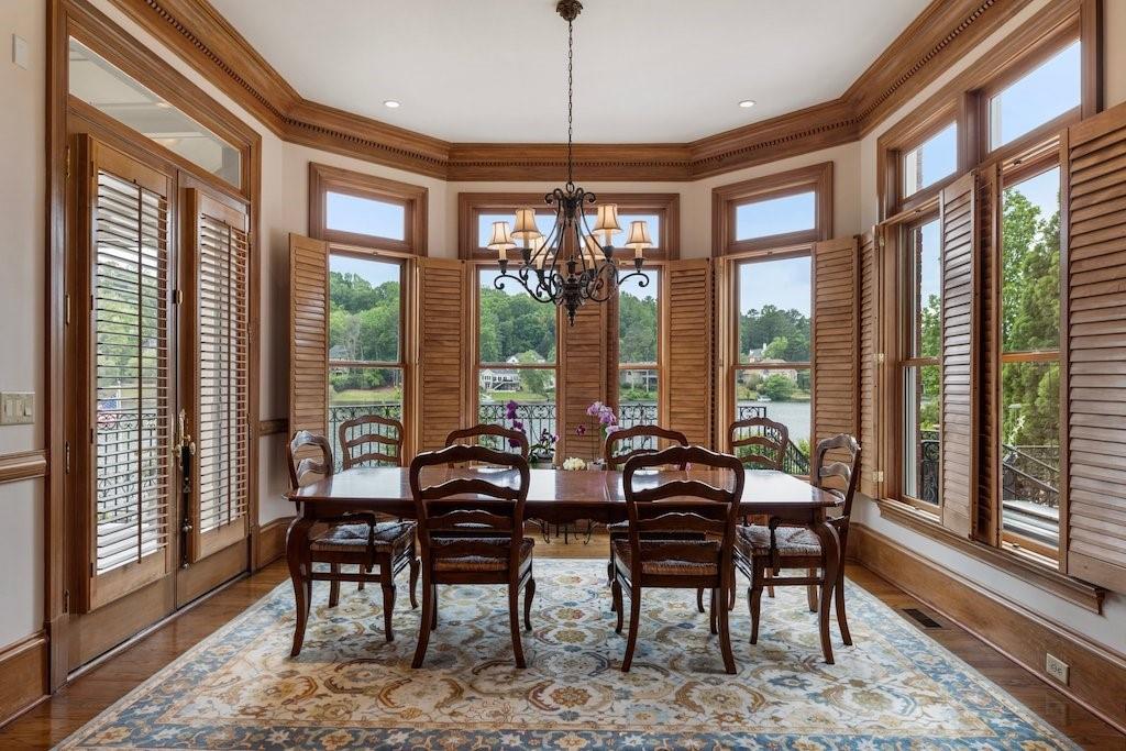 1075 Carnoustie Ln Alpharetta, GA 30005 1075 Carnoustie Ln Alpharetta, GA 30005