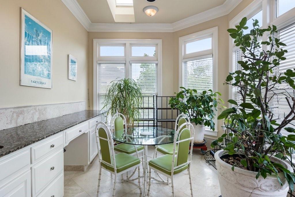 1075 Carnoustie Ln Alpharetta, GA 30005 1075 Carnoustie Ln Alpharetta, GA 30005