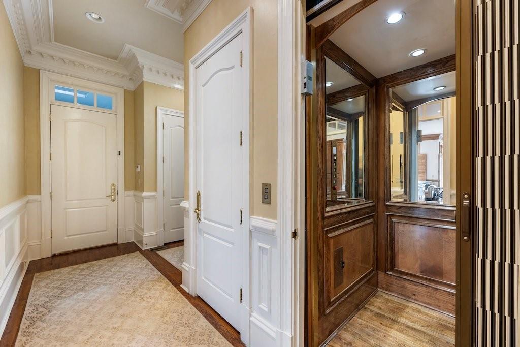 1075 Carnoustie Ln Alpharetta, GA 30005 1075 Carnoustie Ln Alpharetta, GA 30005
