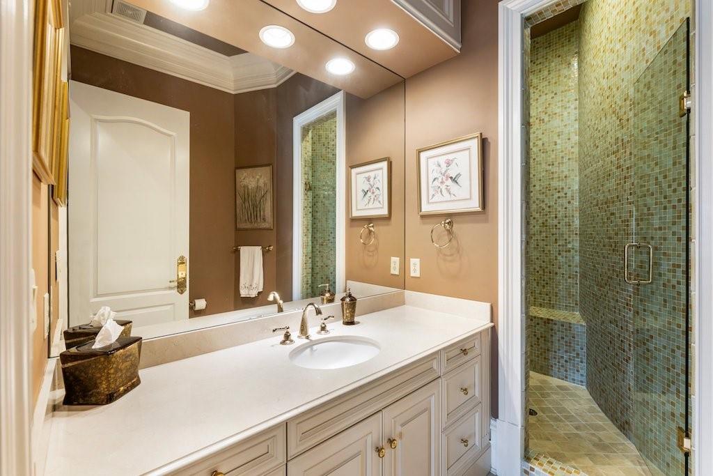 1075 Carnoustie Ln Alpharetta, GA 30005 1075 Carnoustie Ln Alpharetta, GA 30005