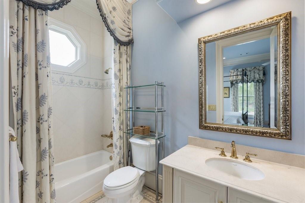 1075 Carnoustie Ln Alpharetta, GA 30005 1075 Carnoustie Ln Alpharetta, GA 30005