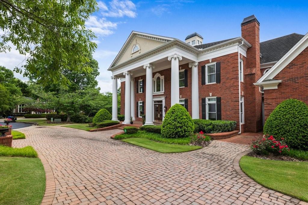 1075 Carnoustie Ln Alpharetta, GA 30005 1075 Carnoustie Ln Alpharetta, GA 30005