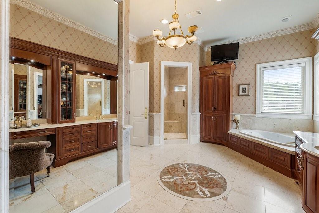 1075 Carnoustie Ln Alpharetta, GA 30005 1075 Carnoustie Ln Alpharetta, GA 30005