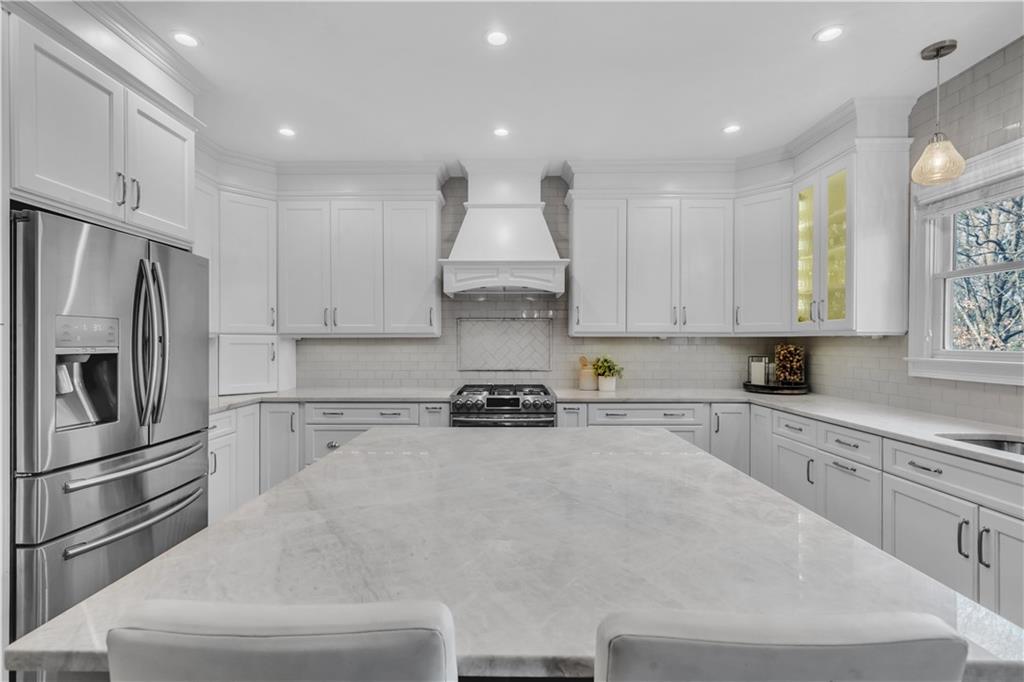 5640 Overlook Blf Johns Creek, GA 30097