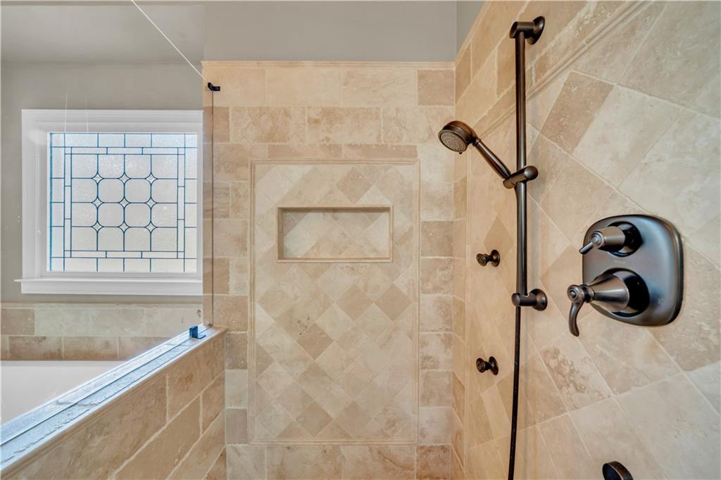 5640 Overlook Blf Johns Creek, GA 30097