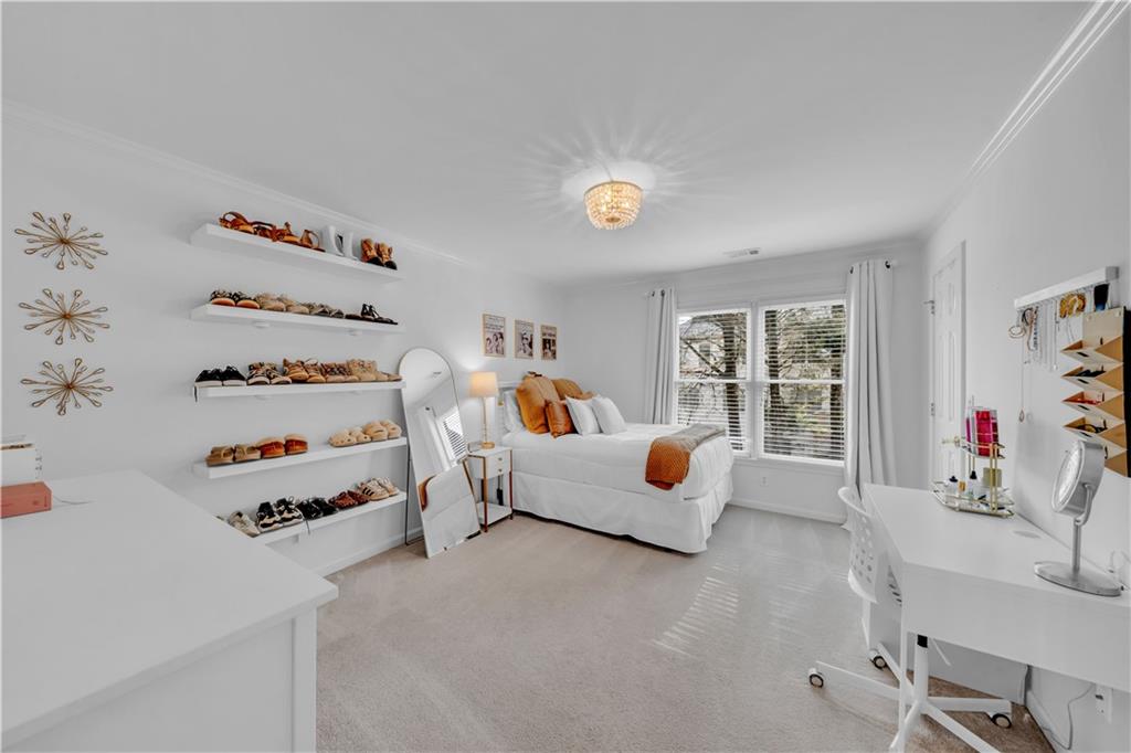 5640 Overlook Blf Johns Creek, GA 30097