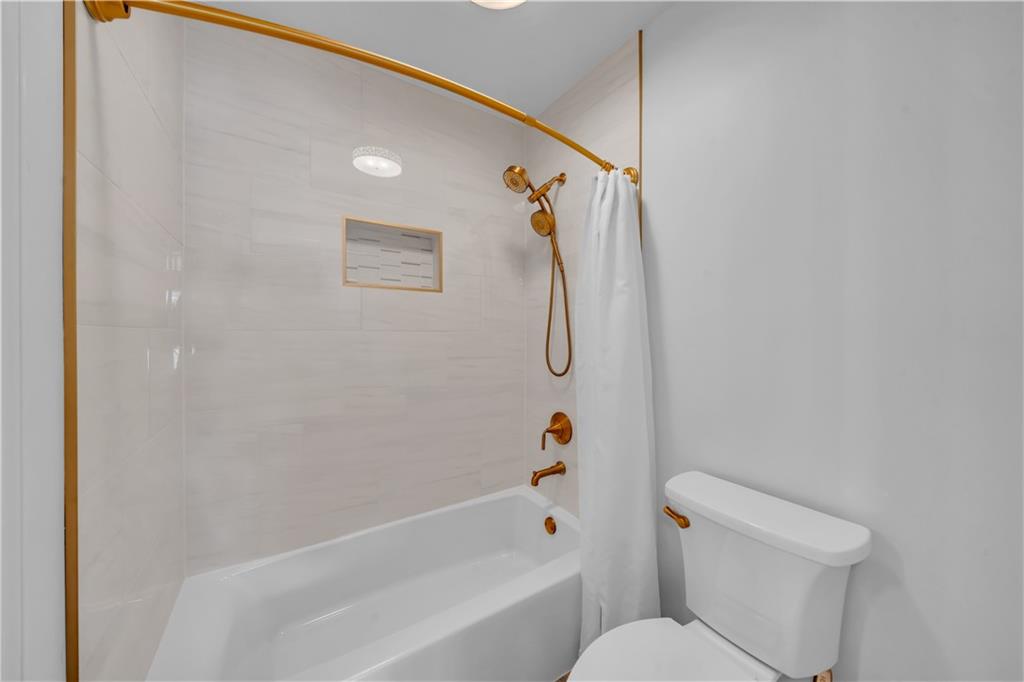 5640 Overlook Blf Johns Creek, GA 30097