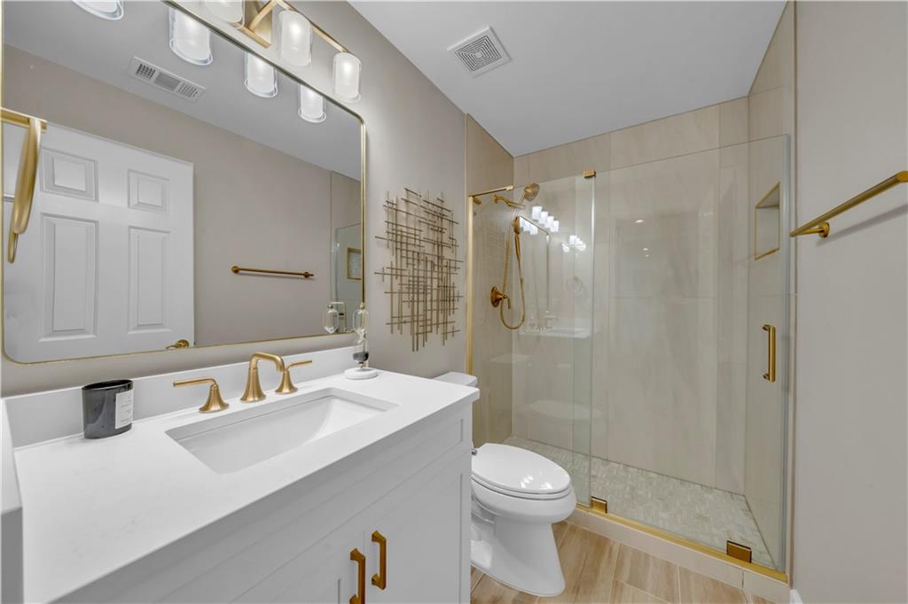 5640 Overlook Blf Johns Creek, GA 30097