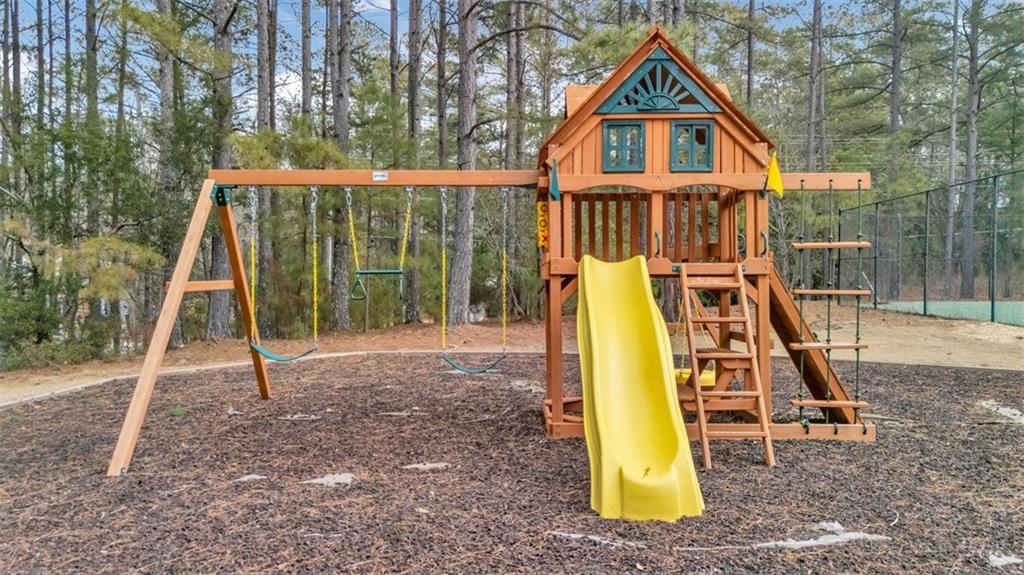 5640 Overlook Blf Johns Creek, GA 30097