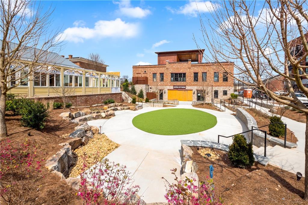 5640 Overlook Blf Johns Creek, GA 30097