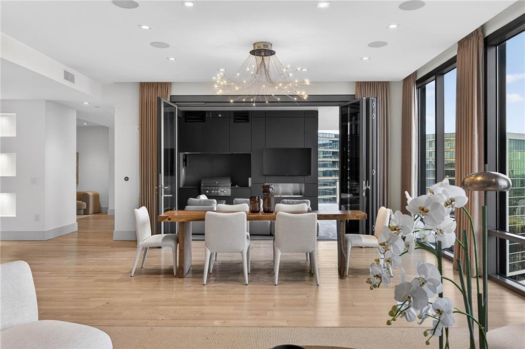 3107 Peachtree Rd #1702 Atlanta, GA 30305