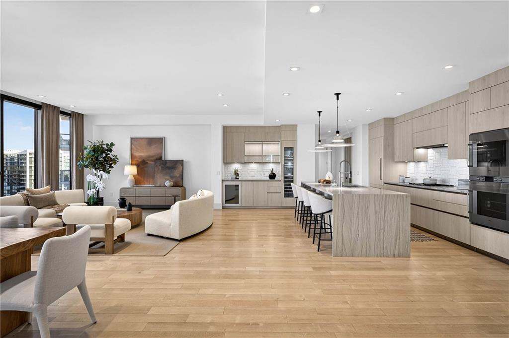 3107 Peachtree Rd #1702 Atlanta, GA 30305