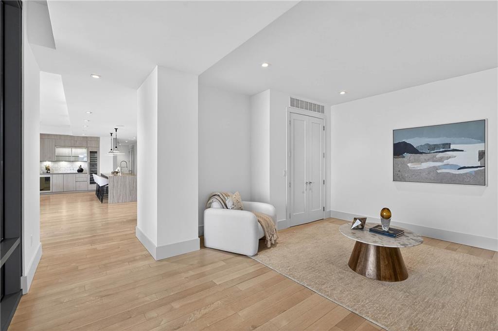 3107 Peachtree Rd #1702 Atlanta, GA 30305