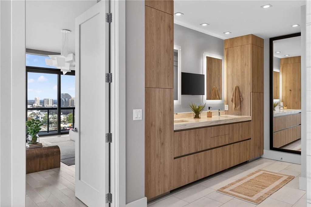 3107 Peachtree Rd #1702 Atlanta, GA 30305