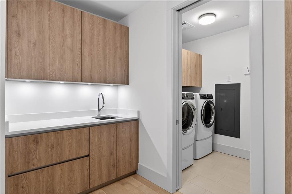 3107 Peachtree Rd #1702 Atlanta, GA 30305